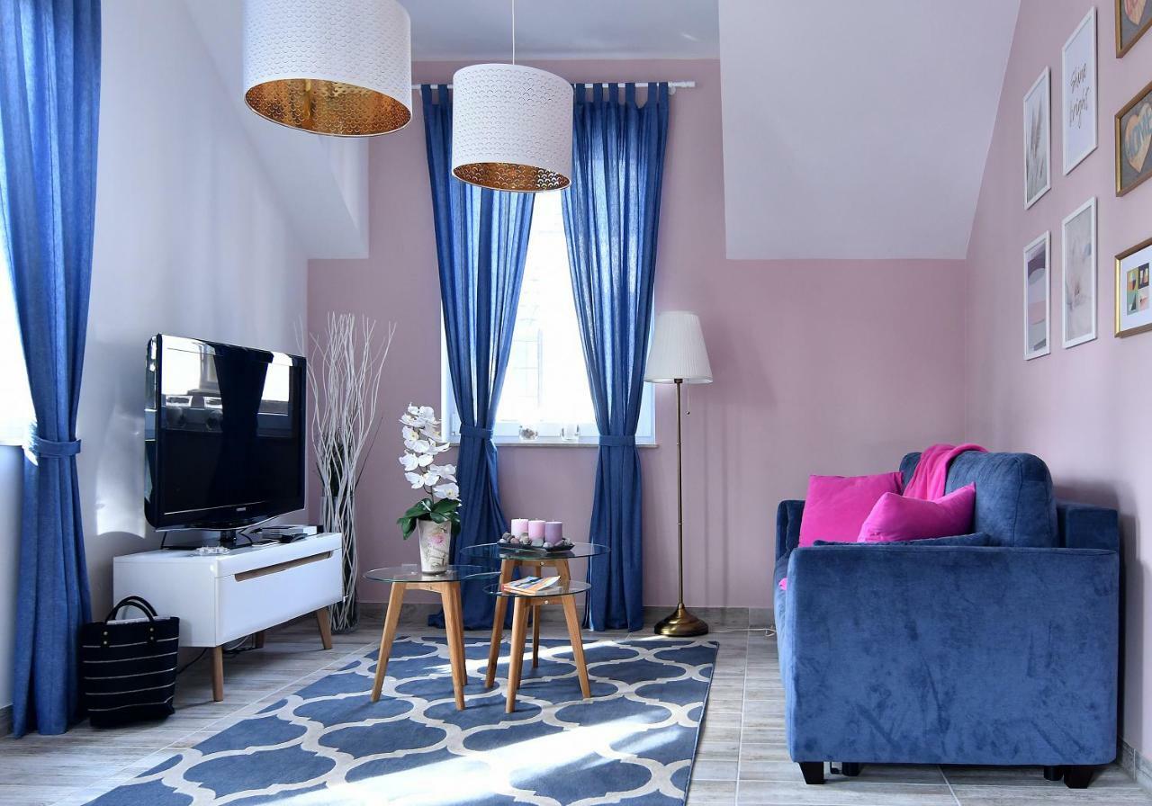 Chill&Sun Apartment Lukecin Ngoại thất bức ảnh